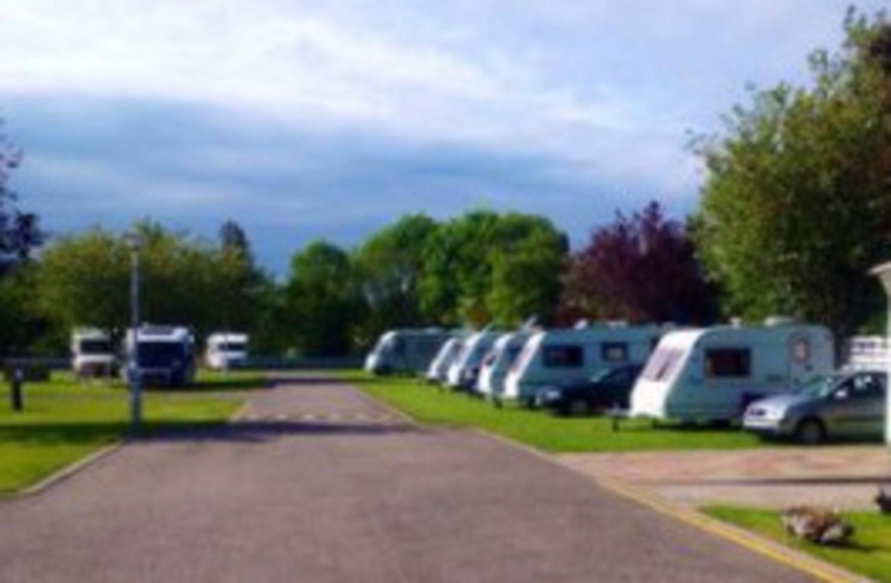 Caledonian Lodges 1 אינברנס מראה חיצוני תמונה